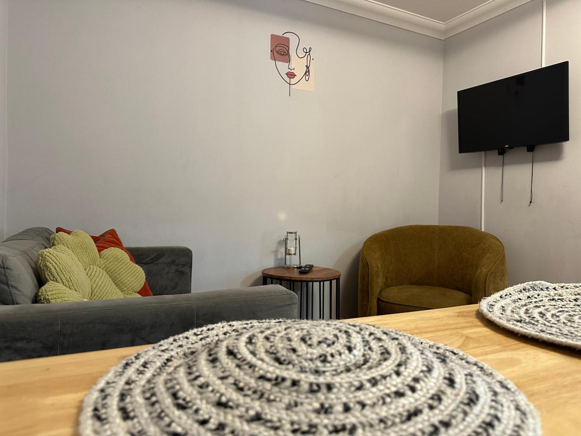 Private Main Door Lovely 2 Bedroom Apartment Edinburg Exteriör bild